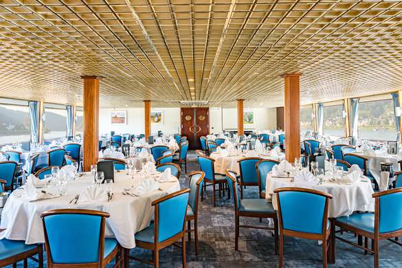 CroisiEurope MS Monet Restaurant 3 ©Corinne Cotard.jpg
